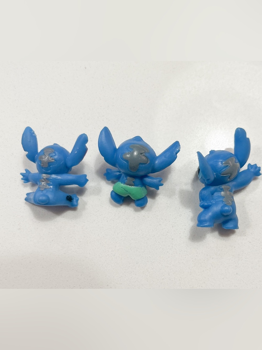 Stitch Mini Figures - Picture 2 of 3